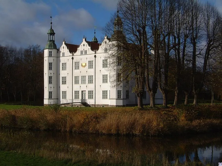 Ahrensburg - Wasserschloss Ahrensburg bei Hamburg