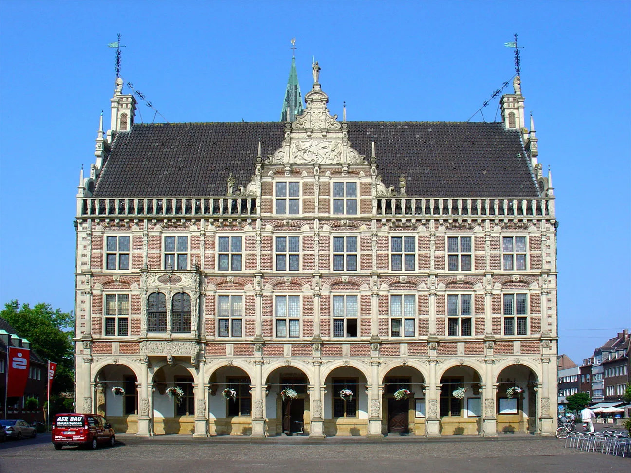 Bocholt - Oude renaissance raadhuis van Bocholt
